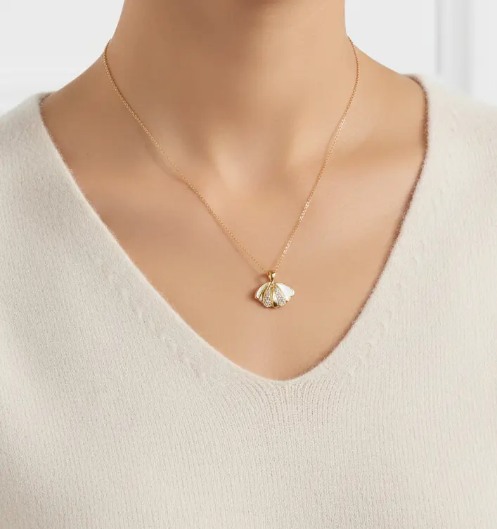 Nilove; Zarafetin Boynunuzdaki En Sade Hali