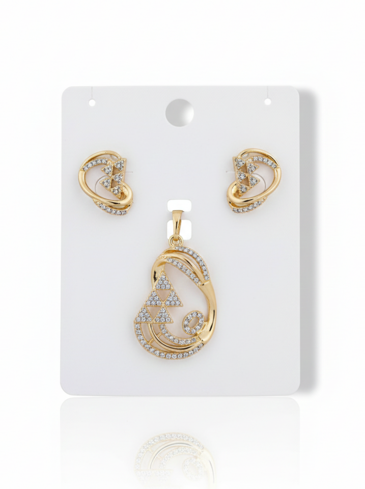 Minimal Zarafet Altın Renk Kadın Takı Seti  (Küpe & Kolye Ucu)