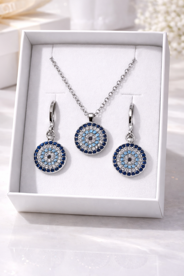 Gümüş Renk Nazar Taşlı Kolye ve Küpe Seti